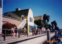 �}���i�E�f���E���C